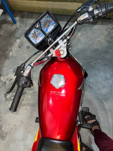 HONDA 125 {…. 2021. …}MODEL  RED COLOUR 1