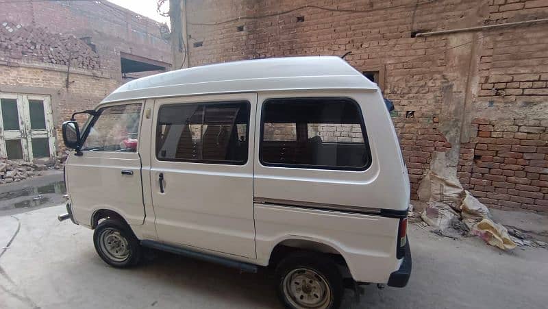 Suzuki bolan van white color bohat zabardast condition 4