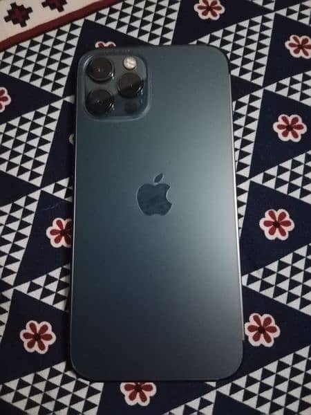 iPhone 12 pro (256gb , HK dual physical pta , with box) 0