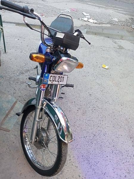 full new bike 2024/3/15 ko liya tha fresh condition ha 8