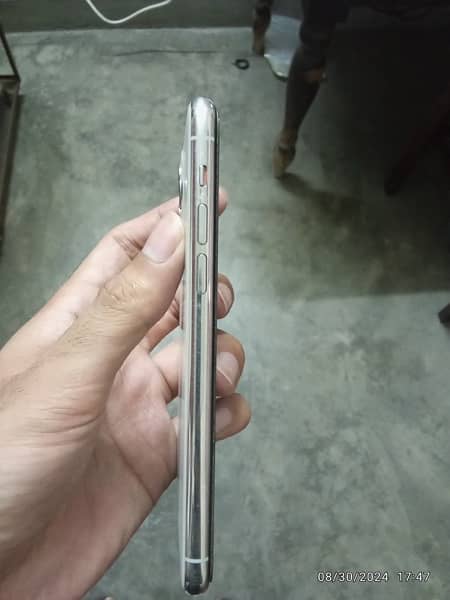 iphone 11 pro 64 Gb 3