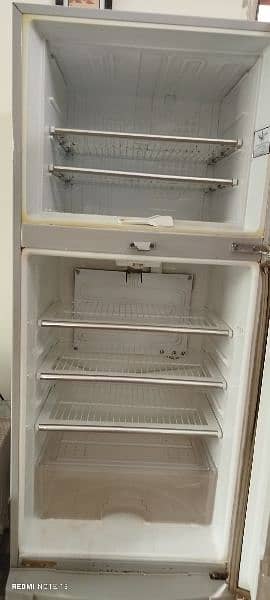 Dawlance  refrigerator for sale 100 % ok condition 2