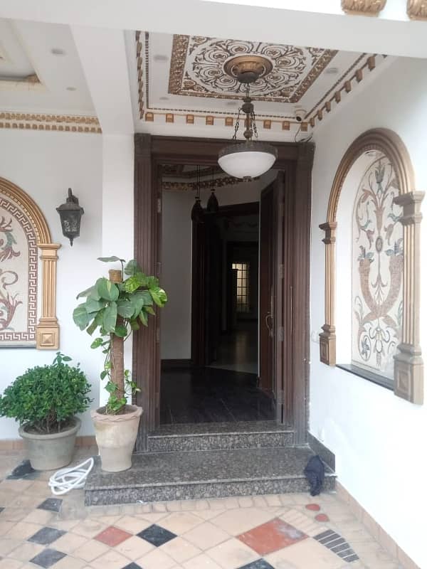 10 marla furnished house for sale in paragon city lahore 2