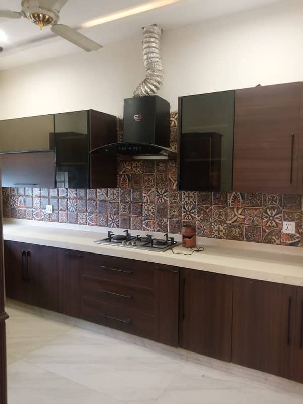 10 marla furnished house for sale in paragon city lahore 6