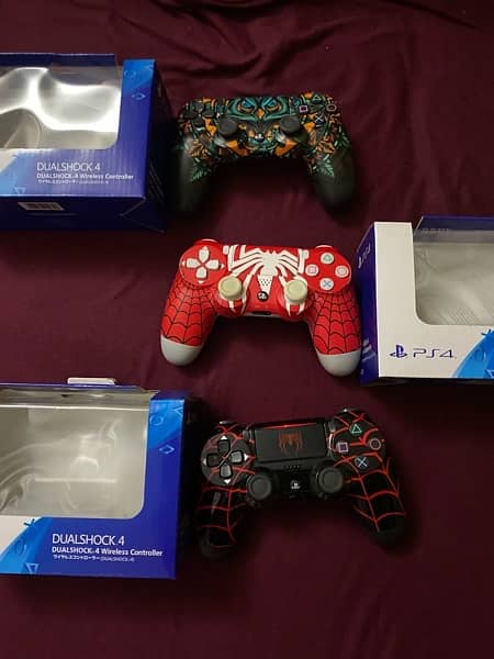 PS4 DUALSHOCK 4 wireless Controllers 0