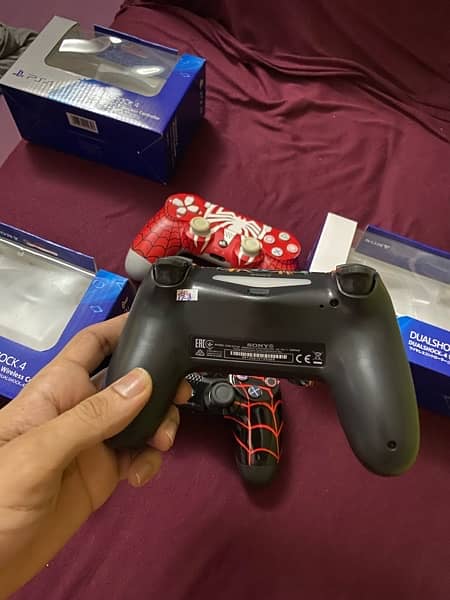 PS4 DUALSHOCK 4 wireless Controllers 2