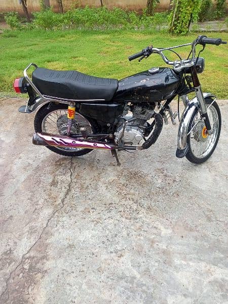 urgent sailing. HONDA 125CG 3