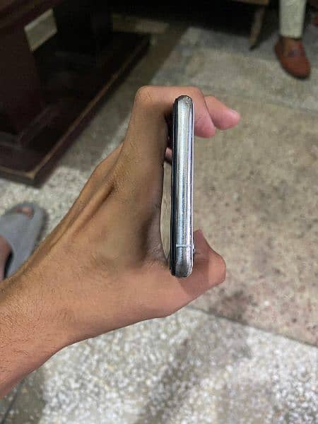 IPHONE XS MAX 64 GB NON PTA 5