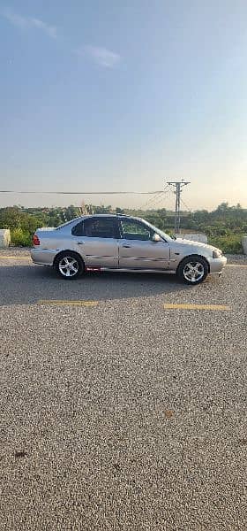 Honda Civic VTi Oriel Prosmatec Full Option 2000 Model with Sunroof 3