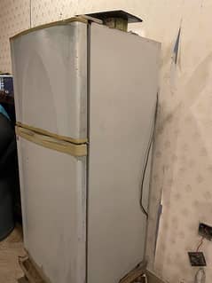 Dawlance Refrigerator Medium Size