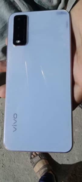 vivo y20 with box 3