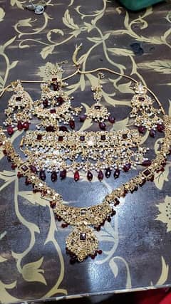 bridal lahanga with bridal jewellery set