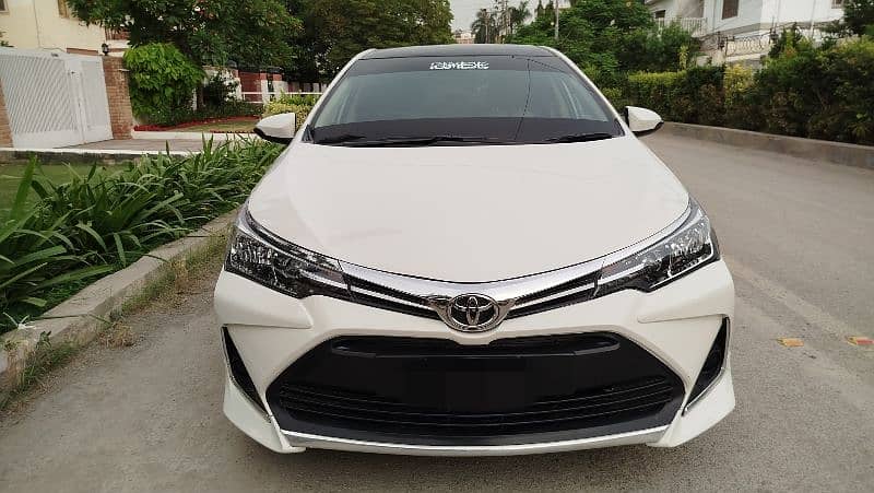 Toyota Corolla GLi 1.3 Automatic (2016 November) Reg 2017 New Key 2