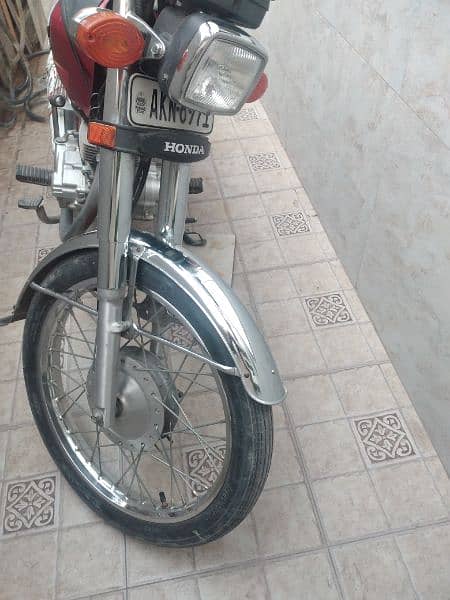 Selling my 125 self start bike 1