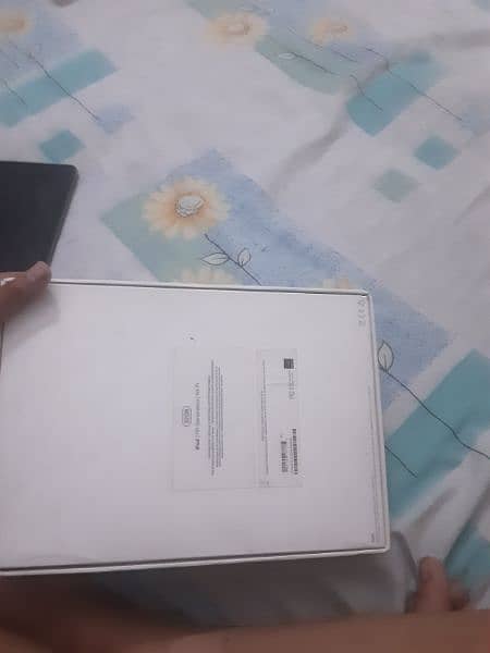 this ipad 7 gen used 4 years. 10