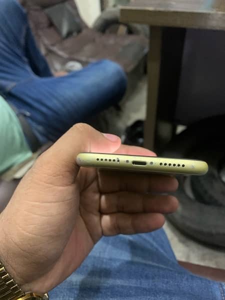 iphone 11 factory unlocked 64gb non pta 3