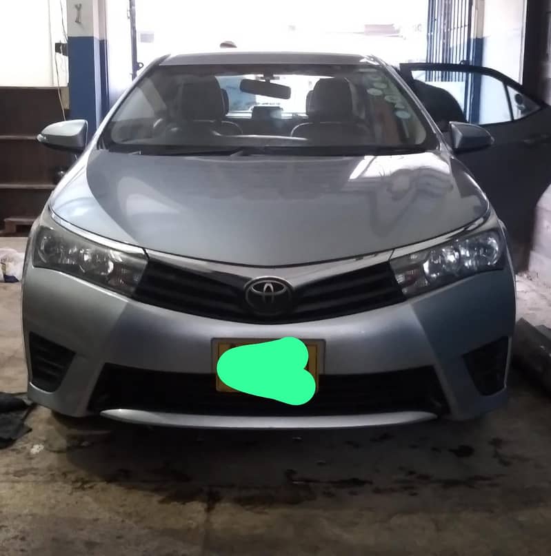 Toyota Corolla GLI 2015 VVTI 1.3 Automatic 5