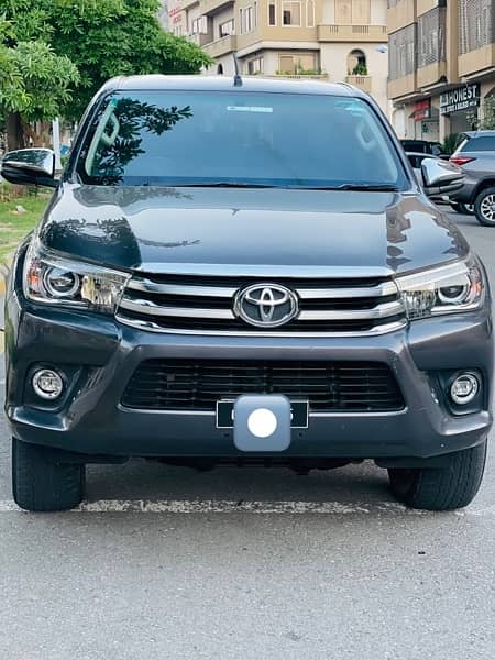 Toyota Hilux 2018 1