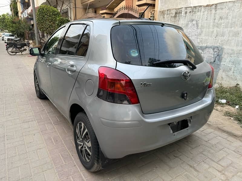 Toyota Vitz 3