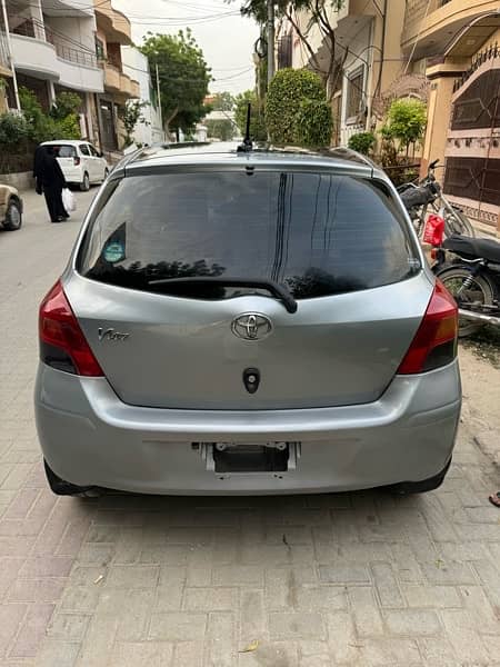 Toyota Vitz 4