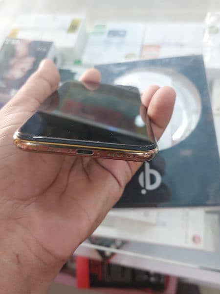 Iphone XS PTA with out any fult. . sale out pls dont cal 5