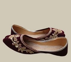 women's stylish khussa