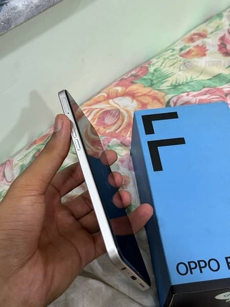 oppo f21 pro 10/10 2 month used with box and 33w charger 6