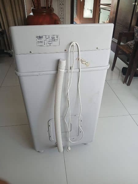 Super Asia Washing Machine Lush Condition 2