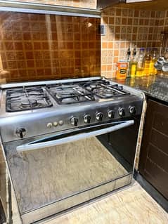 5 Burner #CookingRange for Sale - Excellent Condition