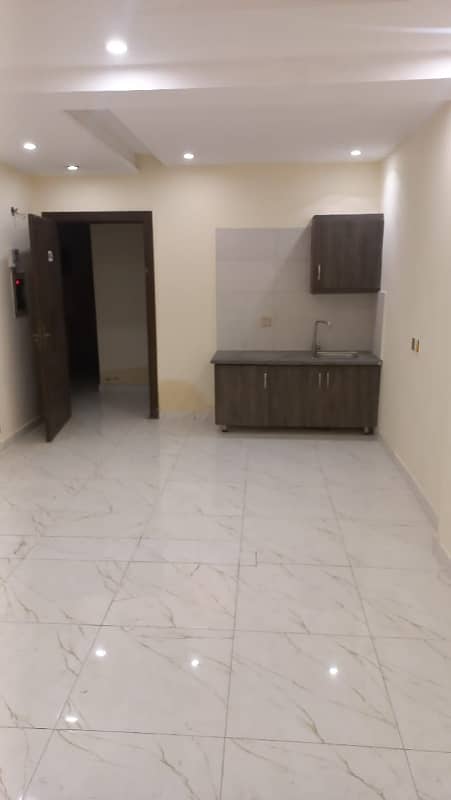 STUDIO FLAT EXCELLENT GOOD NEW CONDITION FLAT FOR RENT IN BAHRIA TOWN LAHORE 3