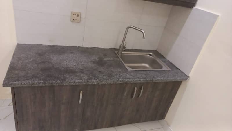 STUDIO FLAT EXCELLENT GOOD NEW CONDITION FLAT FOR RENT IN BAHRIA TOWN LAHORE 9