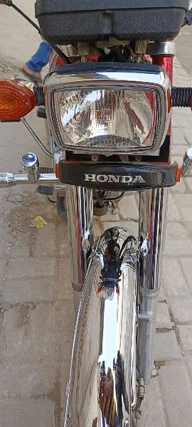 Honda CG 125 2020 9