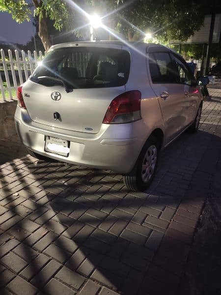 Toyota Vitz model 2009/2013 ( Home use car in good condition ) 1