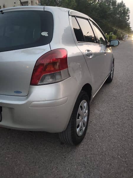 Toyota Vitz model 2009/2013 ( Home use car in good condition ) 11