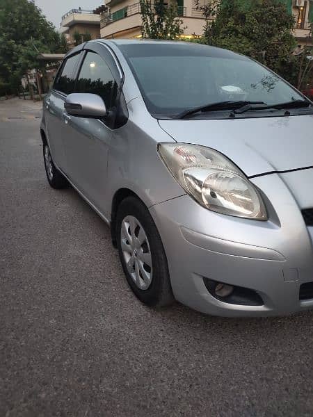 Toyota Vitz model 2009/2013 ( Home use car in good condition ) 12