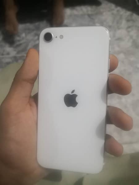 IPhone SE 2022 for sale 3