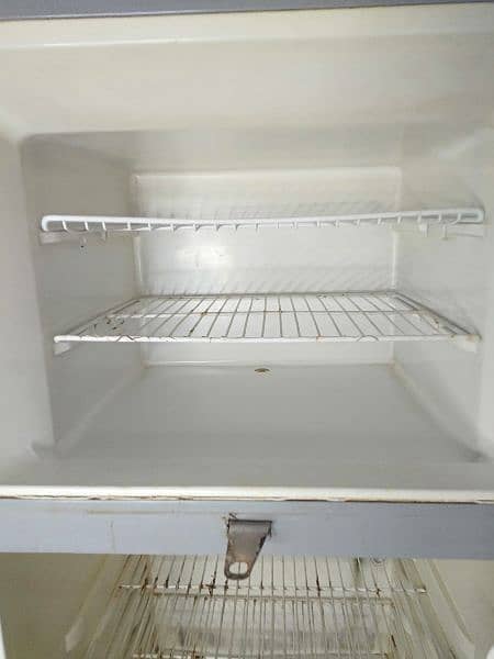 Haier refrigerator good condition 2