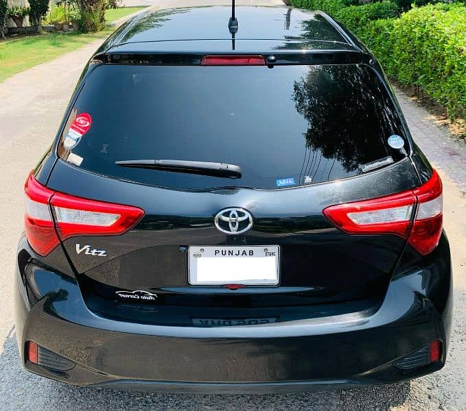 Toyota Vitz 2018 6