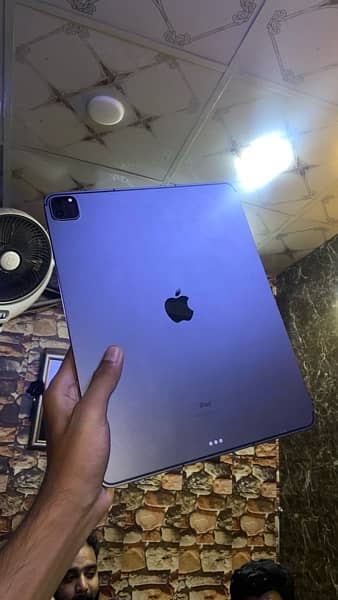 Apple iPad Pro 12.9  2020 M1 chip 256GB 1