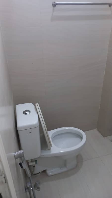 1 BED FULLY FURNISHED FULL LUXURY IDEAL BRAND NEW FLAT FOR RENT IN IDEAL LOCATION BAHRIA TOWN LAHORE 6