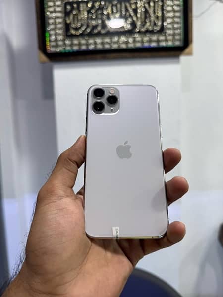 Iphone 11 pro Dual sim pta approved                   12 13 14 15 0