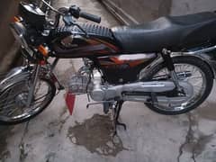 honda CD 70 (2023+2022) model (03025424537)