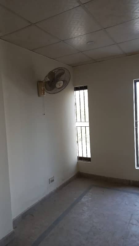 1 BED NEW EXCELLENT CONDITION GOOD FLAT FOR RENT IN BAHRIA TOWN LAHORE 15