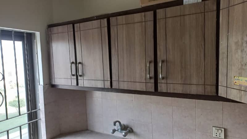 1 BED NEW EXCELLENT CONDITION GOOD FLAT FOR RENT IN BAHRIA TOWN LAHORE 22