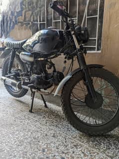 Cafe racer . . 0