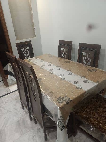 Dining table 6 seater 1