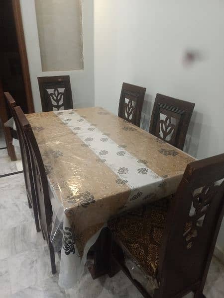 Dining table 6 seater 2