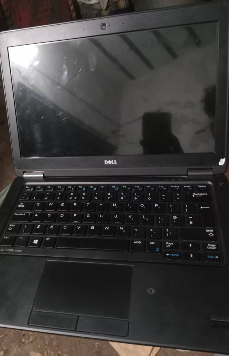 Dell 7th Generation Laptop with 8 GB Ram And 64 bit Operating system 3