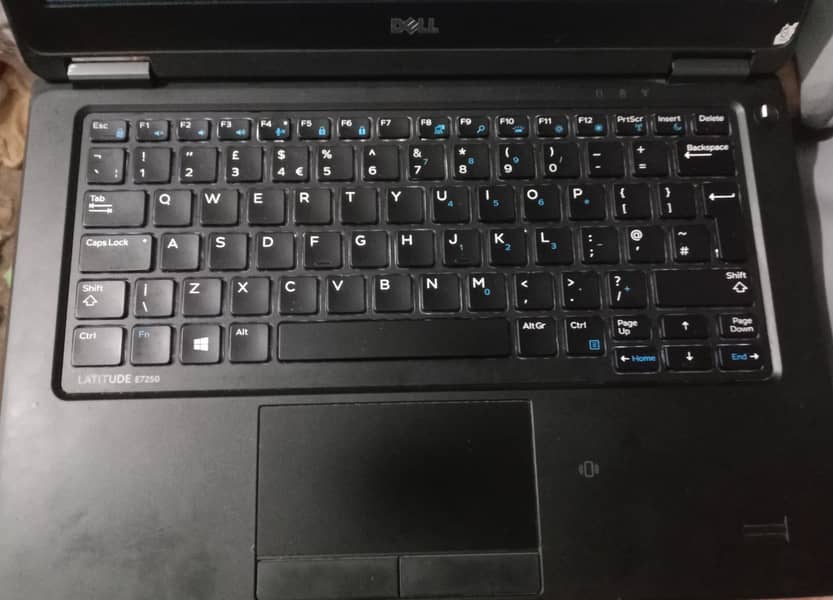 Dell 7th Generation Laptop with 8 GB Ram And 64 bit Operating system 5