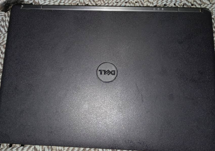 Dell 7th Generation Laptop with 8 GB Ram And 64 bit Operating system 8